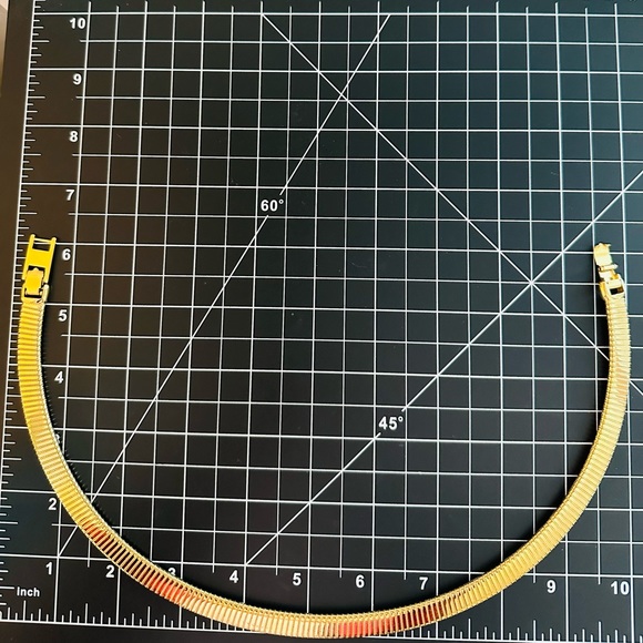 Vintage MONET Omega Snake Chain Gold Necklace - Picture 10 of 14